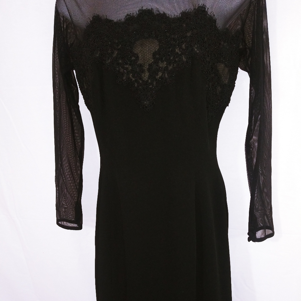 ELEGANT BLACK DRESS